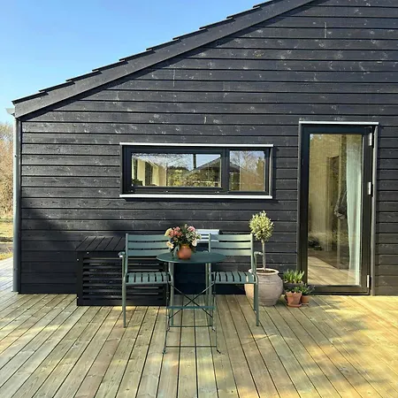 Nature Retreat By The Harbor In Odden *